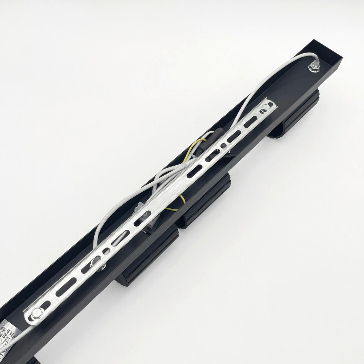 Lamkur Strahler schwarz Stahl B/H/L: ca. 6,5x16,5x81 cm 4 Brennstellen Prisma - schwarz (81,00/6,50/16,50cm) - Lamkur