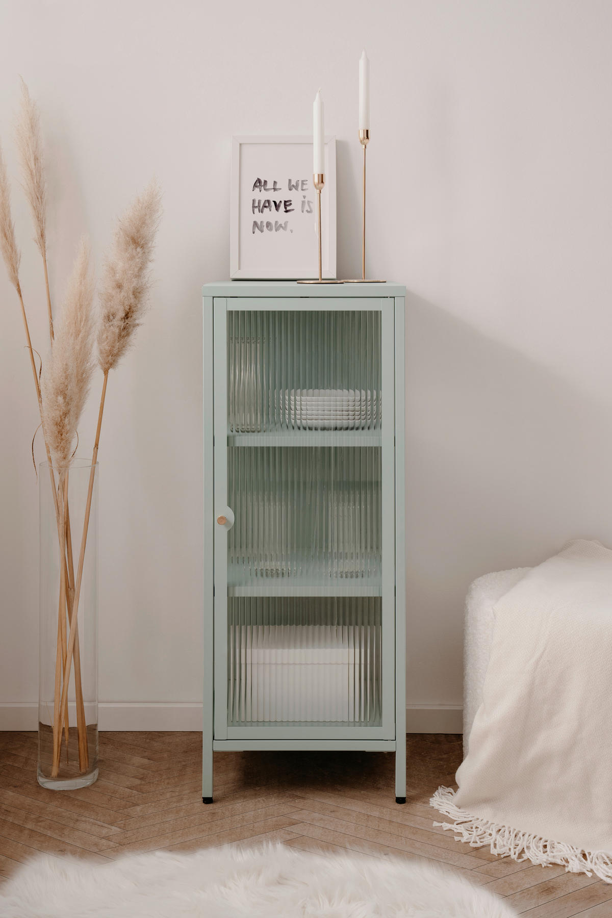 Vitrine Milton mint B/H/T: ca. 40x102x40 cm Milton - mint (40,00/102,00/40,00cm)