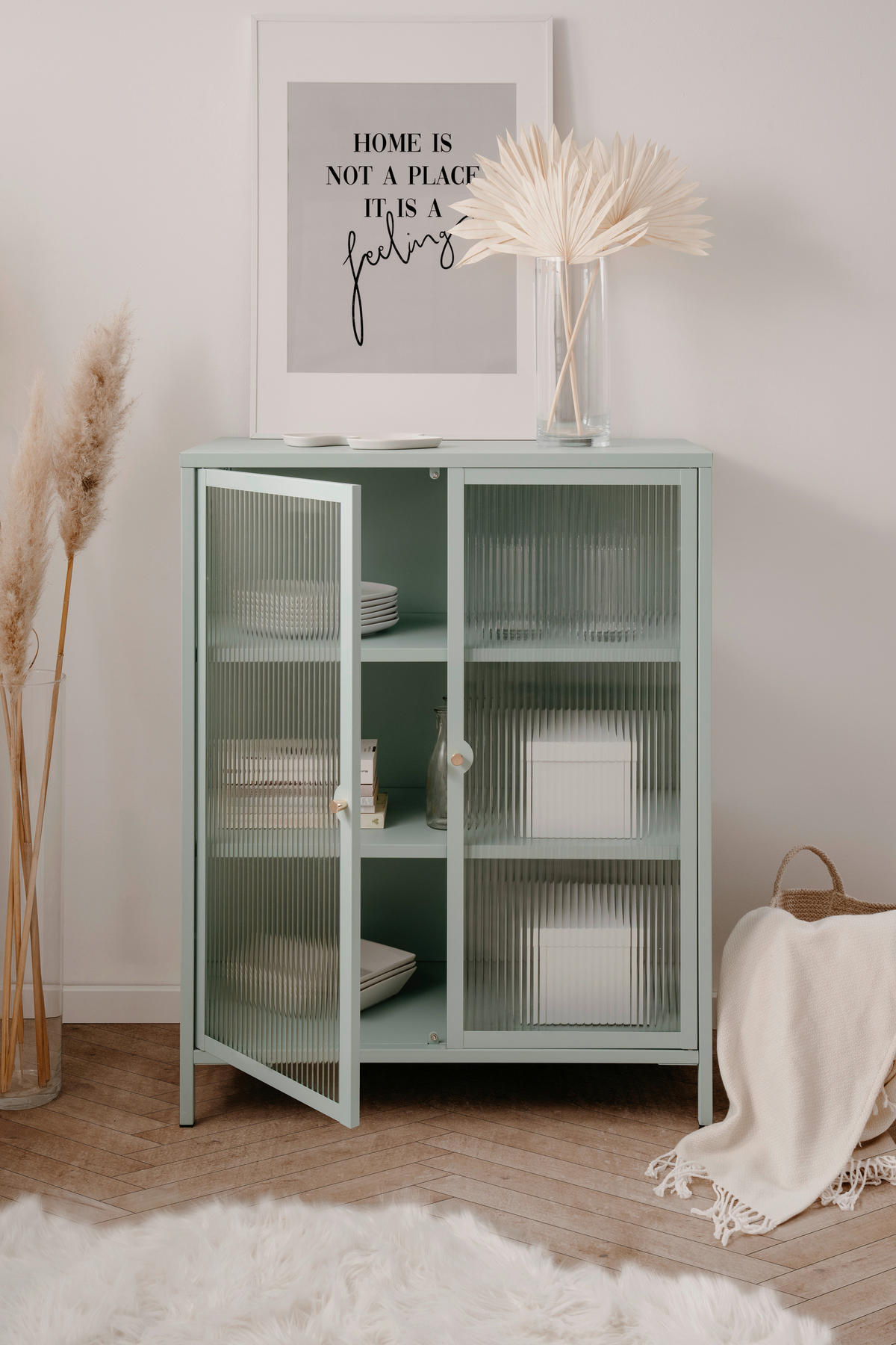 Vitrine Milton mint B/H/T: ca. 80x102x40 cm Milton - mint (80,00/102,00/40,00cm)