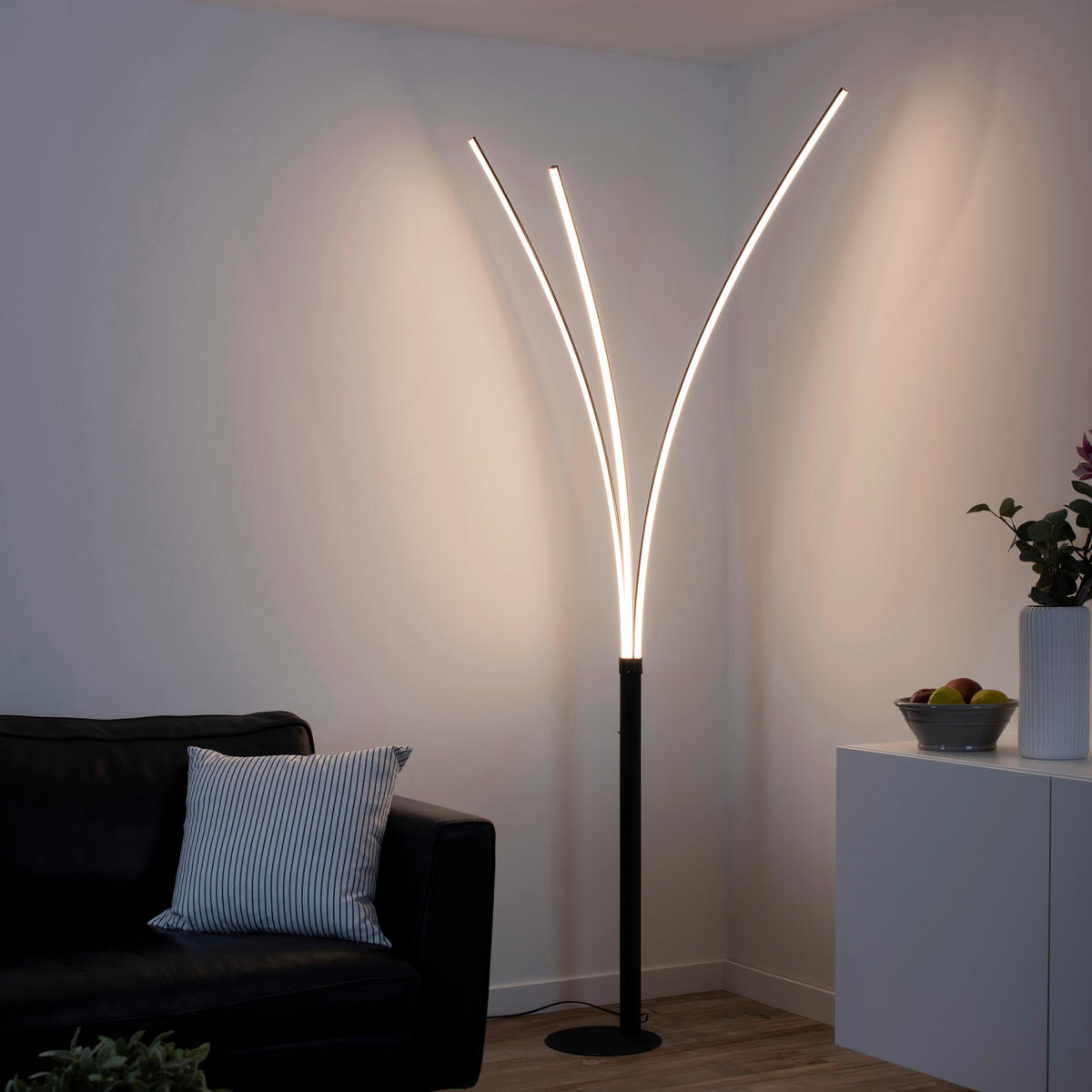 Just Light LED-Stehleuchte MAJA 15383-18 schwarz Eisen Kunststoff B/H/T: ca. 58x215x80 cm 3 Brennstellen MAJA - schwarz (58,00/215,00/80,00cm) - Just Light