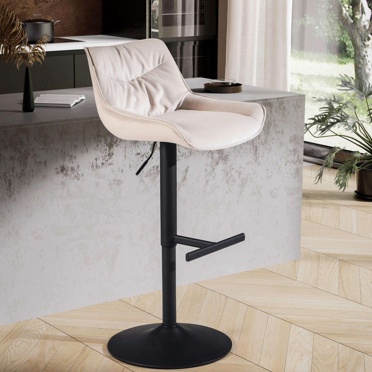 Barhocker beige schwarz Samt Eisen B/H/T: ca. 45x106x55 cm Barhocker - beige/schwarz (45,00/106,00/55,00cm) - Wohnling