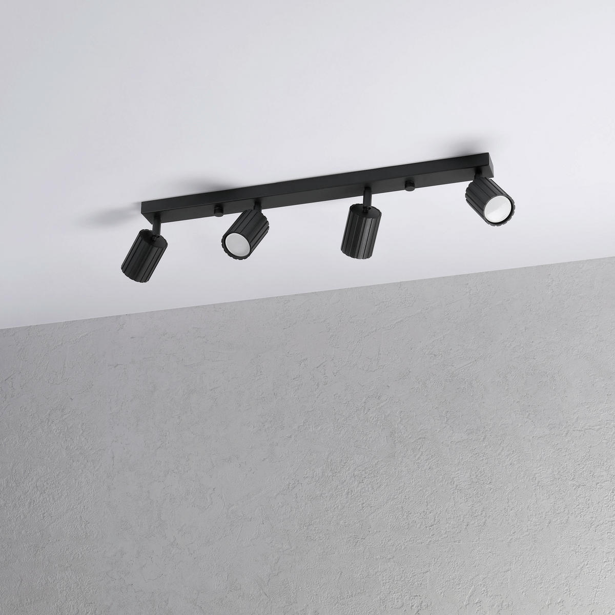 Lamkur Strahler schwarz Stahl B/H/L: ca. 6,5x16,5x81 cm 4 Brennstellen Prisma - schwarz (81,00/6,50/16,50cm) - Lamkur