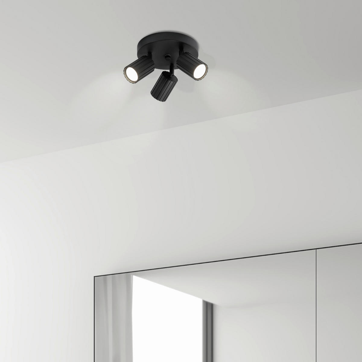 Lamkur Strahler schwarz Stahl B/H/L: ca. 18x19,5x18 cm 3 Brennstellen Prisma - schwarz (18,00/18,00/19,50cm) - Lamkur